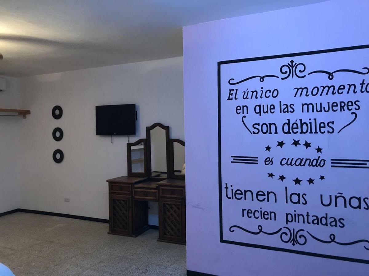 סיודד ואייס Apartamento&Habitacion Galeana מראה חיצוני תמונה